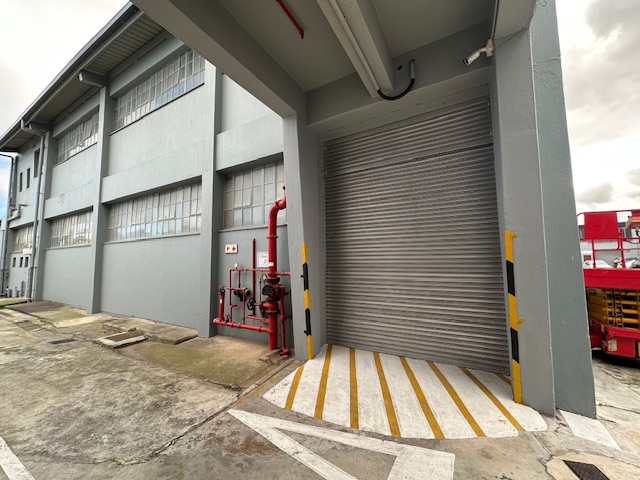 To Let commercial Property for Rent in Maitland Western Cape